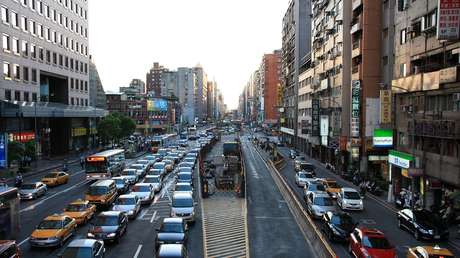 Condenan a unos padres a pagar 100.000 dólares por el suicidio de su hija