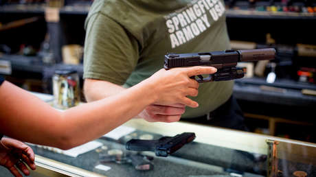 El miedo al coronavirus hace que en EE.UU. aumenten las ventas de armas y equipos de superviviencia