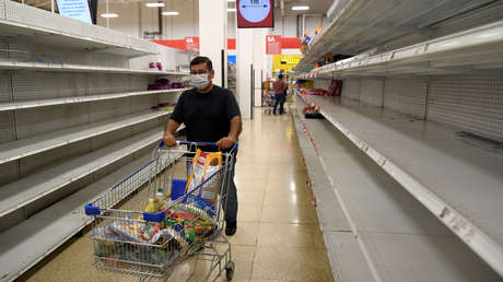 "No atienden a nadie": Habla el turista español puesto en cuarentena en un hotel de Ecuador