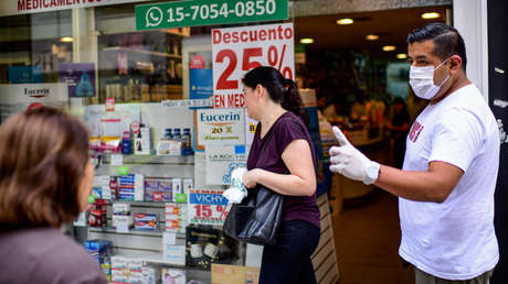 Prevención en supermercados y faltantes de alcohol en gel y mascarillas: cómo el coronavirus cambió la vida de los argentinos