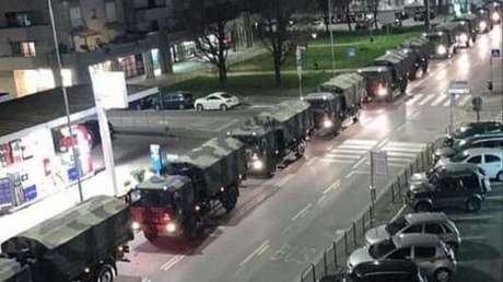 VIDEO: Un 'convoy de la muerte' traslada a otras ciudades italianas ataúdes de víctimas del covid-19 que Bérgamo ya no puede cremar