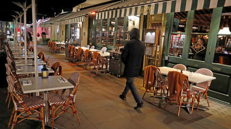 Reino Unido ordena el cierre de bares, restaurantes, cines y gimnasios por el brote de coronavirus