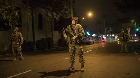 Perú anuncia el cierre completo de aeropuertos y carreteras por el coronavirus