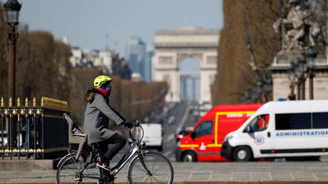 Francia aplica nuevas restricciones sobre las actividades al aire libre para contener los contagios de coronavirus