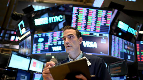 Wall Street sube a pesar de los datos récord de desempleo en EE.UU.