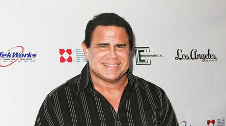 Arrestan a un actor de Hollywood que vendía medicinas falsas contra el covid-19 a millones de sus seguidores