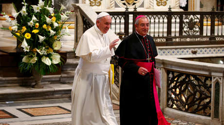 Un cardenal cercano al papa Francisco da positivo por coronavirus