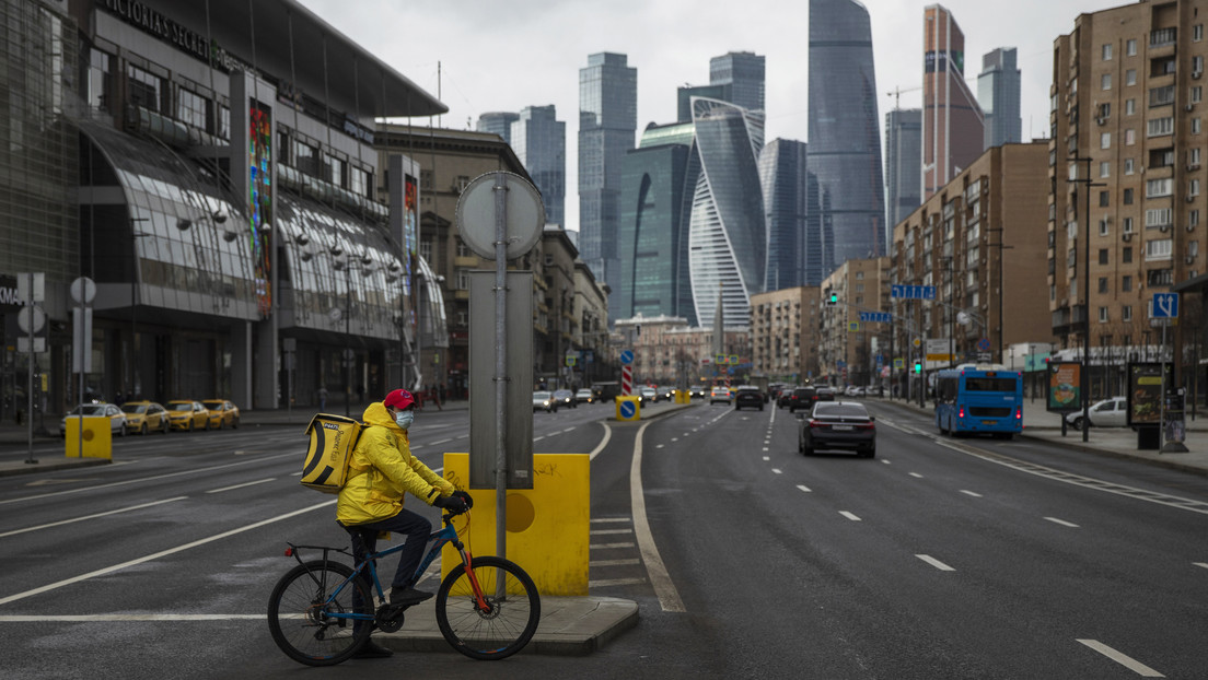 Putin prolonga el régimen de días no laborales sin pérdida de salario hasta el 30 de abril para frenar el covid-19