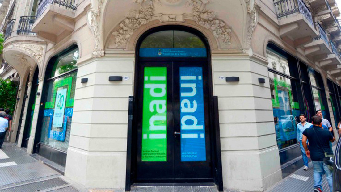 Denuncian a un periodista argentino por lanzar teorías conspirativas y antisemitas sobre el coronavirus