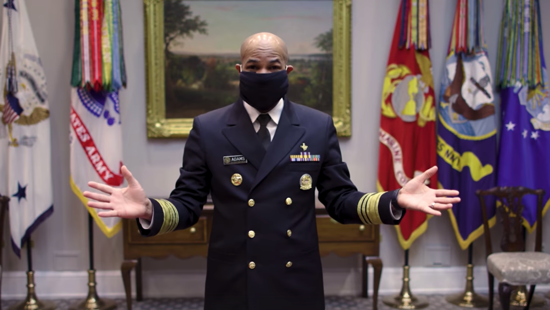 Cómo fabricarse una mascarilla en casa en 45 segundos: el cirujano general de EE.UU. lo explica paso a paso (VIDEO)