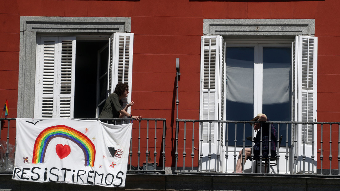 España registra 674 muertes por coronavirus en las últimas 24 horas, la cifra más baja en 10 días