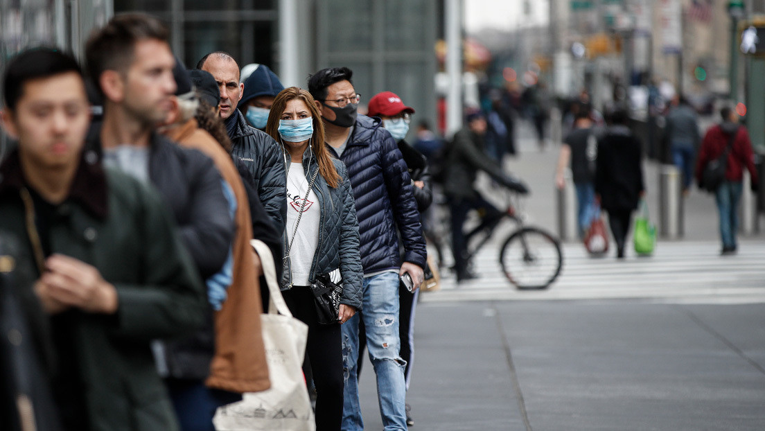 "Solo han pasado 37 días": el gobernador de Nueva York recuerda que la gripe española alcanzó su pico tras seis meses
