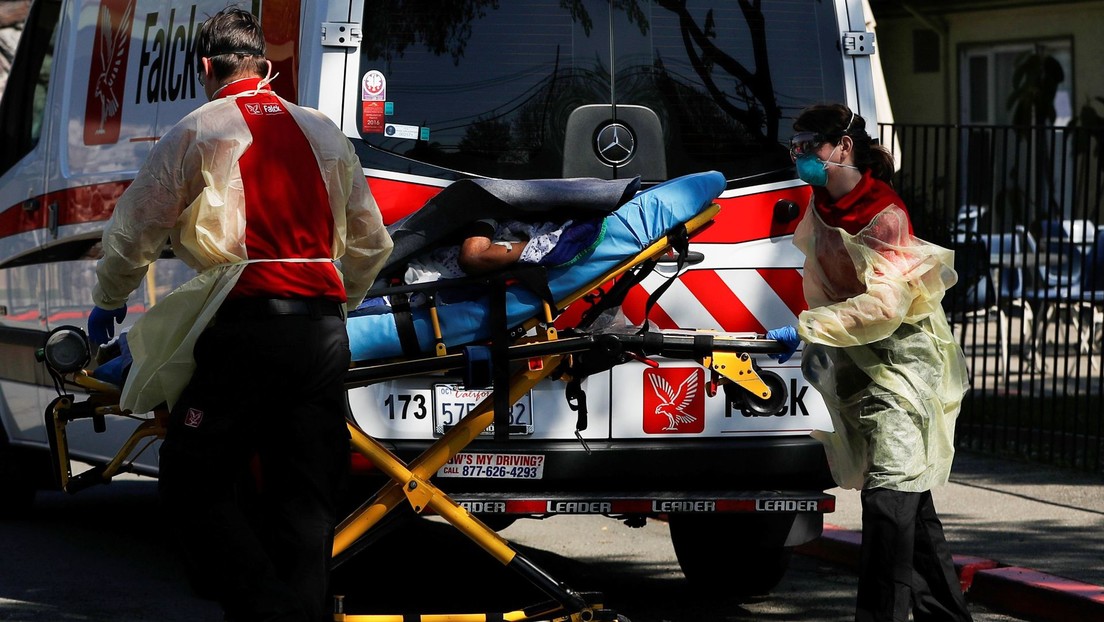 EE.UU. se convierte en el primer país del mundo en reportar más de 2.000 muertes por covid-19 en un solo día