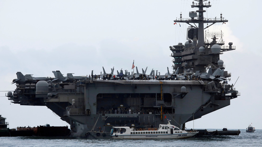 EE.UU. confirma 669 casos de infección por coronavirus en el portaviones USS Theodore Roosevelt