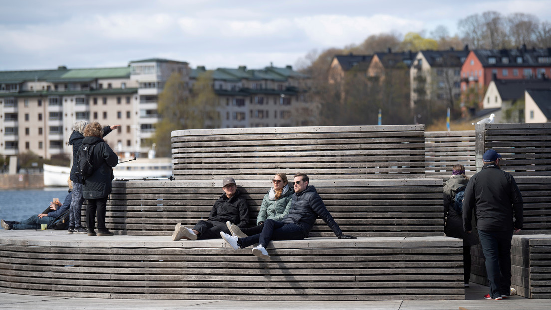 ¿Es eficaz la estrategia de Suecia contra el coronavirus de no imponer una cuarentena obligatoria?