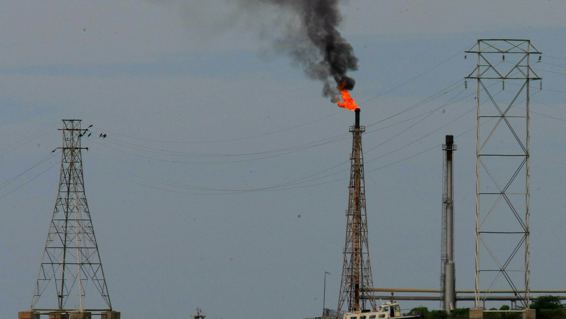 La cesta de petróleo venezolana cae a 9,90 dólares por barril, el nivel más bajo en 20 años