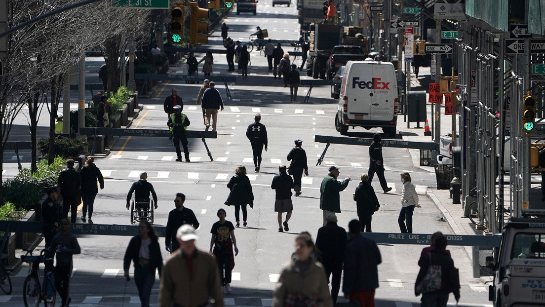 Millones de desempleados no logran conseguir beneficios en EE.UU. en medio de la pandemia