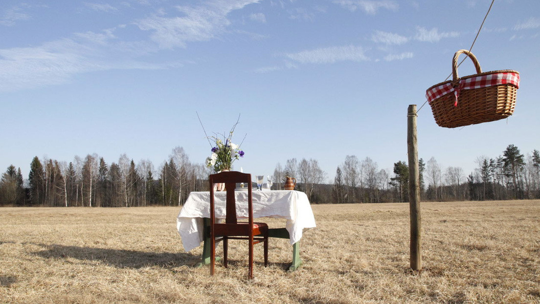 Una sola mesa, un comensal y sin contacto humano: así es un restaurante sueco 'inspirado' por el coronavirus