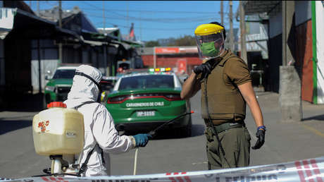 Dos nuevas víctimas por coronavirus en Chile elevan la cifra total a 18 fallecidos y más de 3.400 infectados