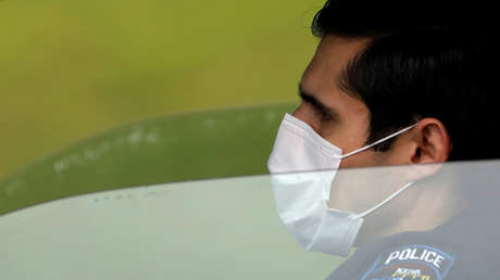 El FBI arresta en Nueva York a un hombre que acaparaba miles de mascarillas y las vendía con un sobreprecio de 700 %