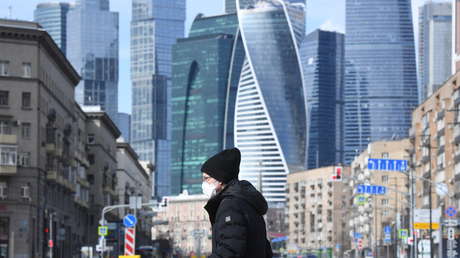 Rusia asegura haber evitado hasta ahora "el crecimiento explosivo" de la propagación del coronavirus