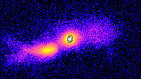 Captan por primera vez cómo uno de los fenómenos astrofísicos más poderosos del universo 'nace' gracias a la colisión de dos galaxias