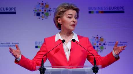 La presidenta de la Comisión Europea desaconseja planear viajes para julio y agosto