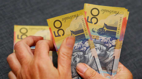 Se queda sin trabajo por el coronavirus y gana más de 3 millones de dólares a la lotería