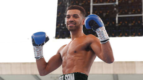 VIDEO: Campeón europeo de boxeo se golpea a sí mismo al entrenar en su casa en medio del confinamiento