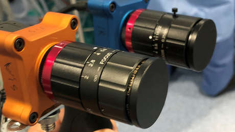 Un dispositivo que permita "ver" el coronavirus en las superficies: la investigación a contrarreloj de unos científicos españoles