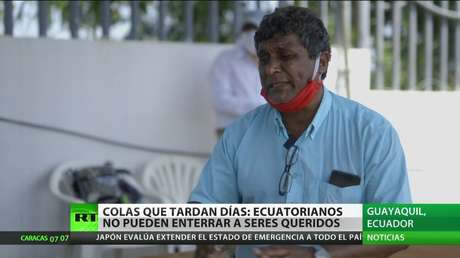 Ecuatorianos tardan días en enterrar a sus seres queridos