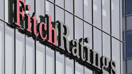 Fitch predice una recesión "de una profundidad sin precedentes" por la pandemia del coronavirus