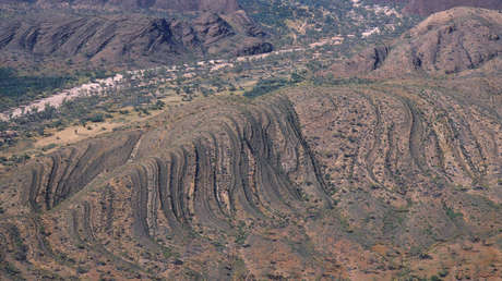 Hallan pruebas de que las placas tectónicas ya se movían cuando la Tierra era muy joven
