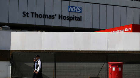 Muere por coronavirus un enfermero que estuvo internado al lado de Boris Johnson