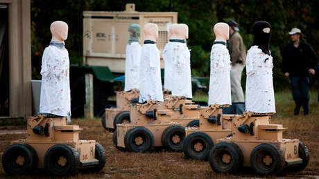 Una empresa australiana modifica sus robots militares para combatir al coronavirus con luz ultravioleta