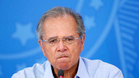 "No seremos Argentina ni Venezuela": Ministro de Economía defiende el plan de recuperación de Bolsonaro ante el coronavirus