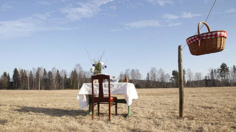 Una sola mesa, un comensal y sin contacto humano: así es un restaurante sueco 'inspirado' por el coronavirus
