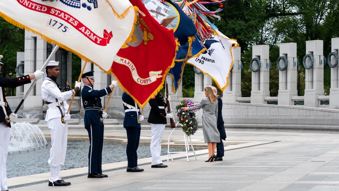 Moscú: "No podemos resignarnos a que se reescriba la historia tras el mensaje de la Casa Blanca de que EE.UU. y el Reino Unido derrotaron al nazismo"