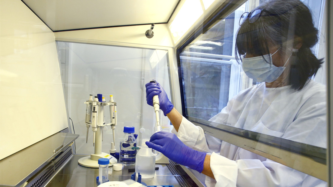 Científicos estadounidenses aseguran que "una sola vacuna" contra el covid-19 no podrá satisfacer la necesidad global