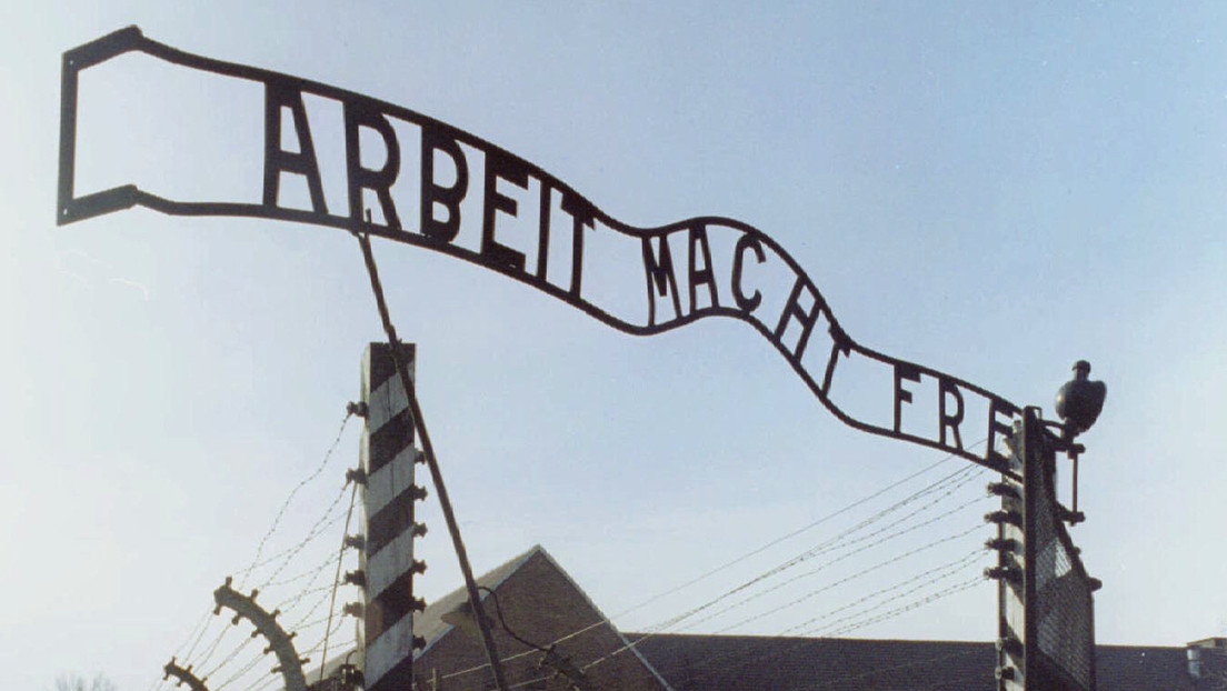 Diplomático de EE.UU. confunde a víctimas del Holocausto con tártaros de Crimea