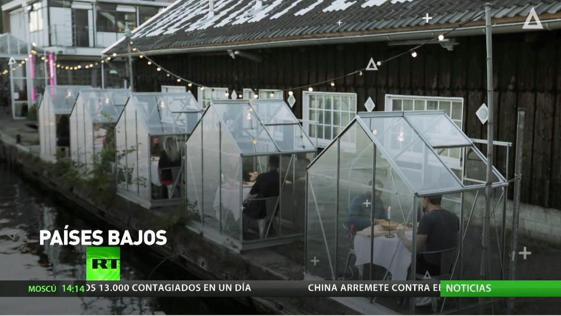 Los restaurantes se reinventan para cumplir con las nuevas normas de seguridad por el coronavirus