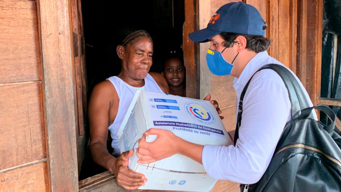 ¿Juzgado por los delitos de su padre? Revuelo en Colombia por el nombramiento del hijo de un exparamilitar en una unidad de víctimas