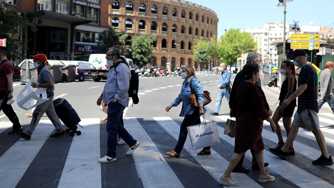 Advierten que el riesgo de infectarse con el covid-19 depende del tiempo que pase una persona en un entorno contaminado