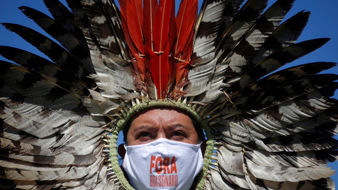 El alcalde de Manaos acusa a Bolsonaro de "no preocuparse" por los indígenas y teme un "genocidio"