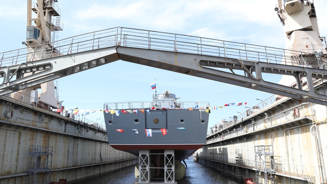 Rusia bota una nueva fragata diseñada para portar misiles hipersónicos