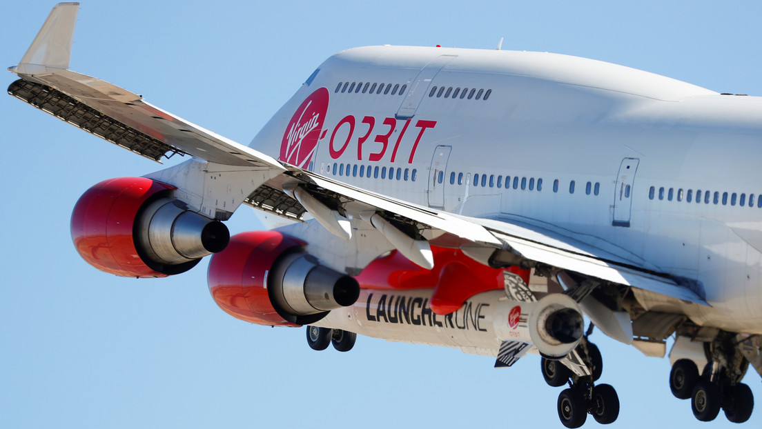 Cae el cohete de Virgin Orbit poco después de su lanzamiento desde un avión