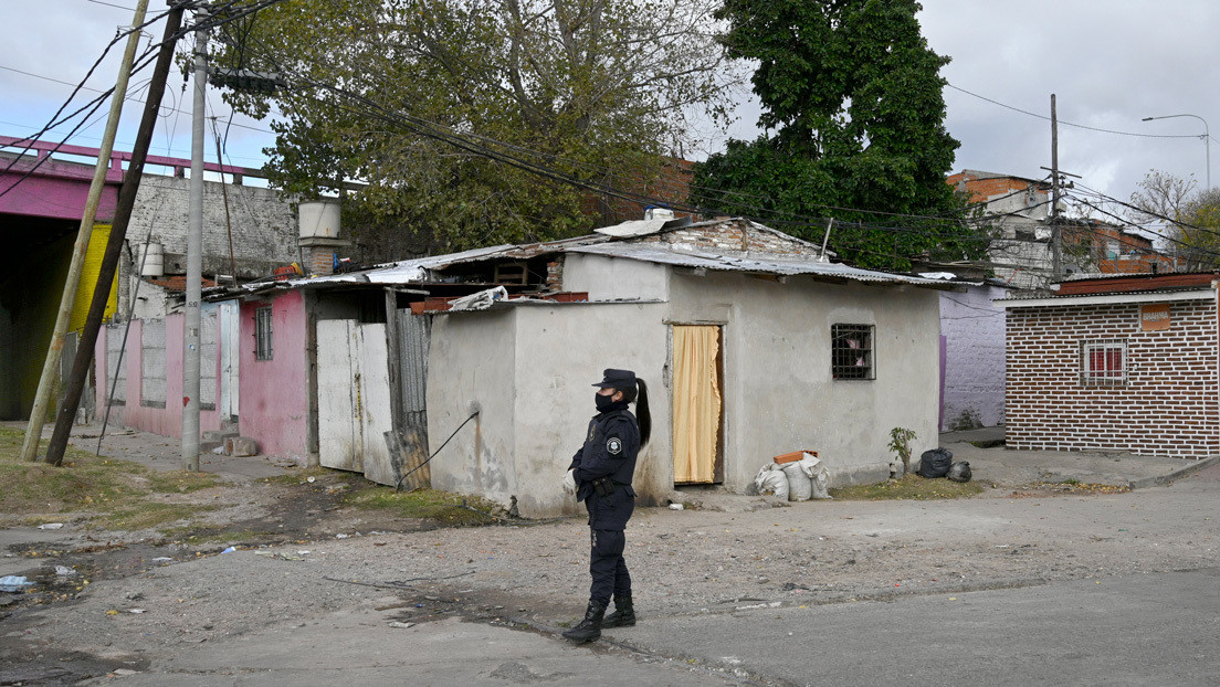 "Pareciera que se construyen guetos de pobres": polémica en Buenos Aires por el aislamiento de zonas con casos de coronavirus