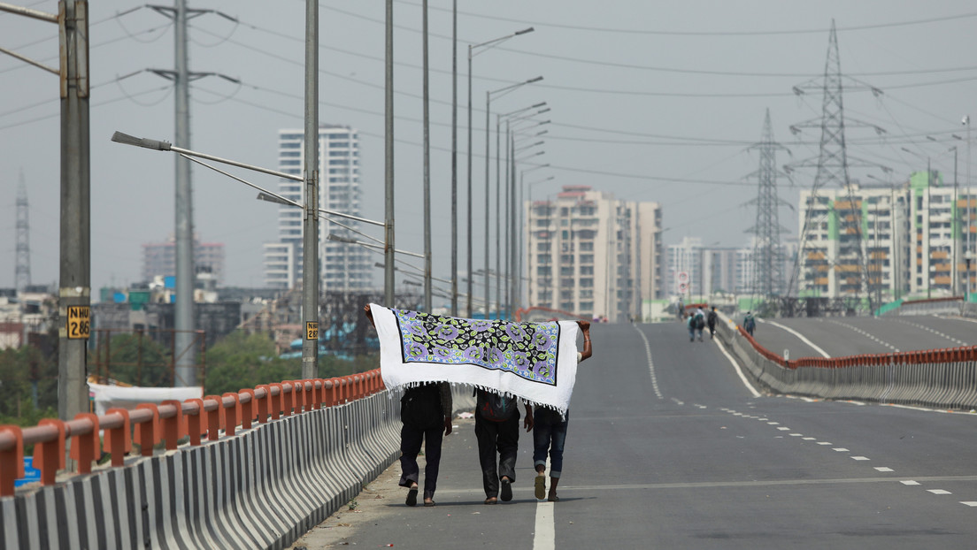 Una ola de calor azota el norte de la India, con temperaturas de hasta 50 grados centígrados