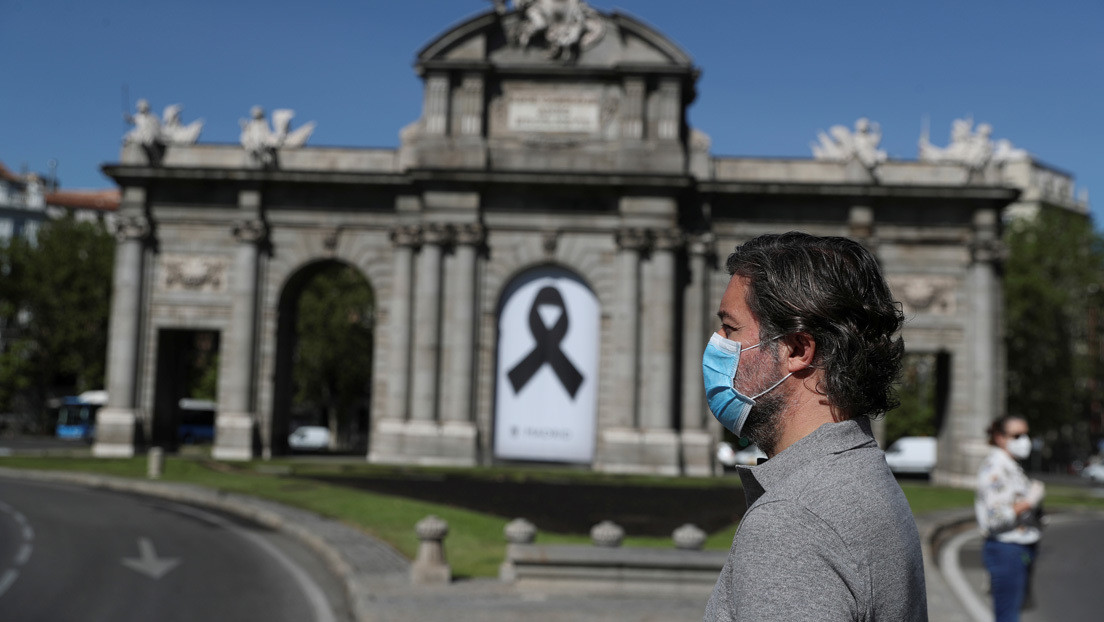 "No hay peor cosa que un duelo que no se cierra": Habla un psiquiatra forense sobre el dolor de las familias con víctimas de la pandemia