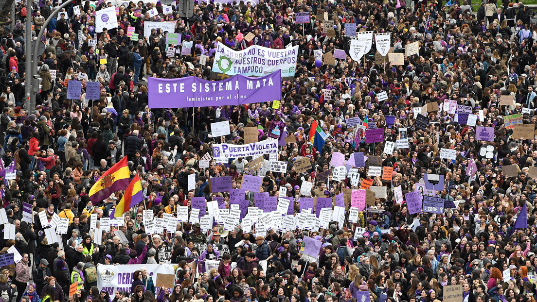 Guerra sin cuartel en España por el 8-M y su papel en la pandemia